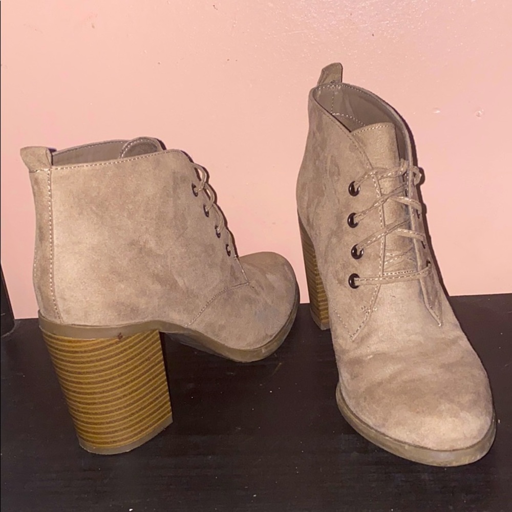 Ankle boots